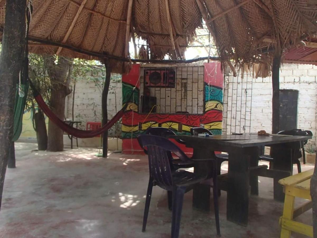 El Garaje Hostal Taganga Esterno foto