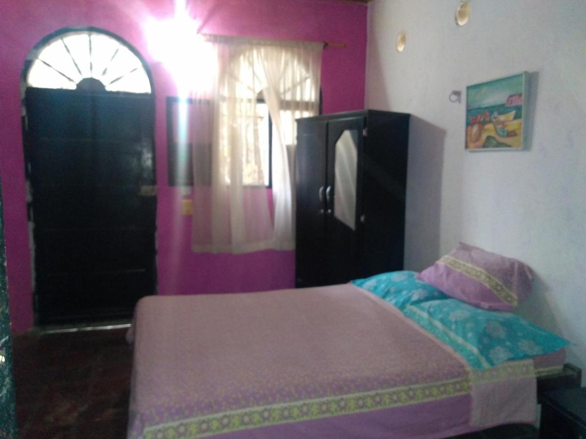 El Garaje Hostal Taganga Esterno foto
